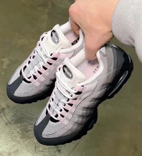 Nike Air Max 95 OG Big Bubble Pink Foam Outfit