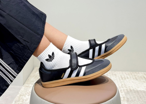 Adidas Samba Jane Black White Gum Outfit