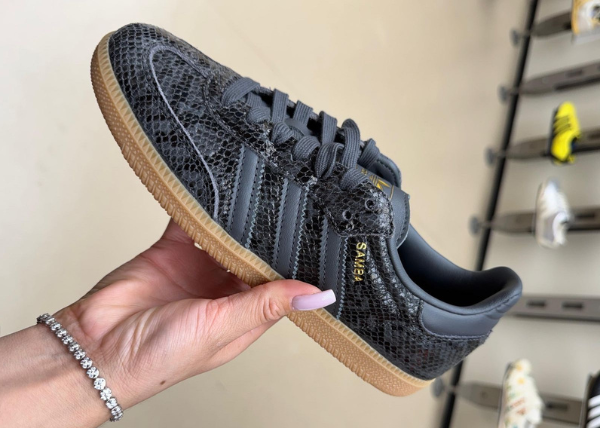 Adidas Samba OG Snakeskin Black Outfit