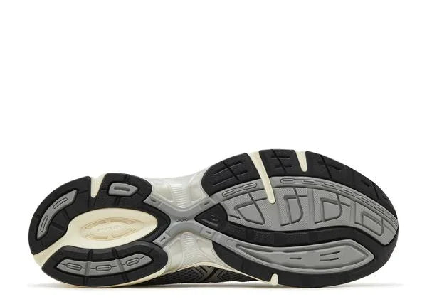 Asics Gel-1130 Clay Grey Pure Silver Bottom