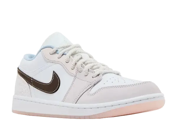 Jordan 1 Low Coral Front