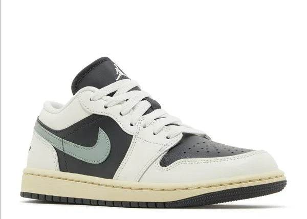 Jordan 1 Low Jade Smoke Front