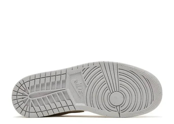 Jordan 1 Low SE Legend Light Brown Bottom