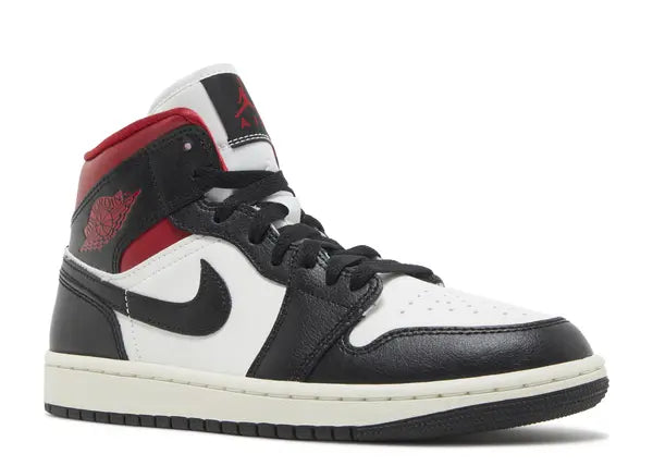 Jordan 1 Mid Gym Red Panda Front