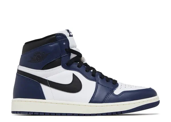 Jordan 1 Retro High OG Midnight Navy Side