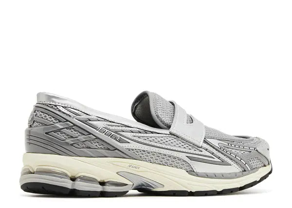 New Balance 1906L Metallic Silver Back