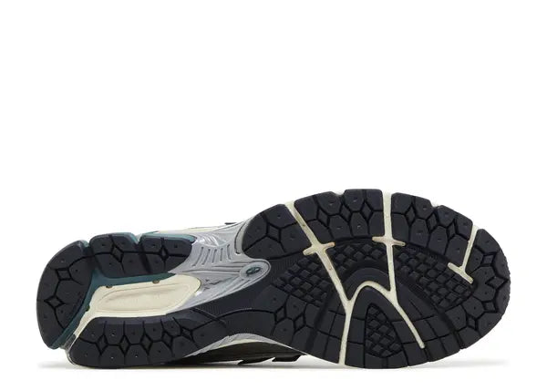 New Balance 1906R Granite Metallic Pink Bottom