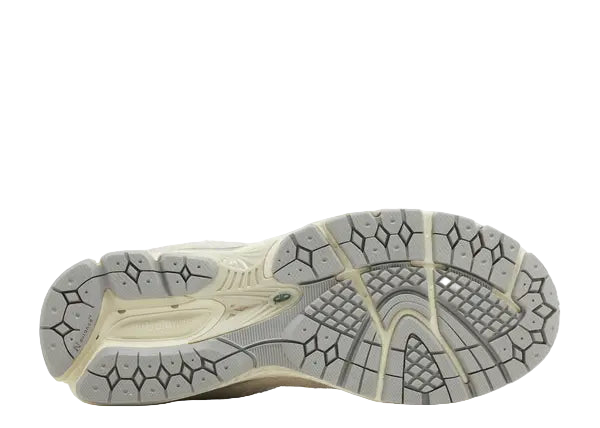 New Balance 2002R Linen Bottom