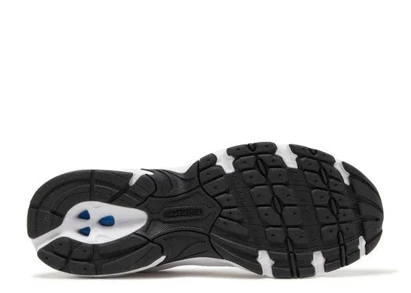New Balance 530 White Black Details Bottom
