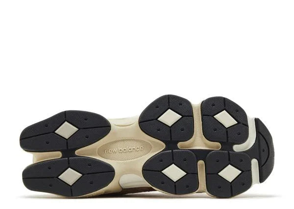 New Balance 9060 Sparrow Flat Taupe Bottom