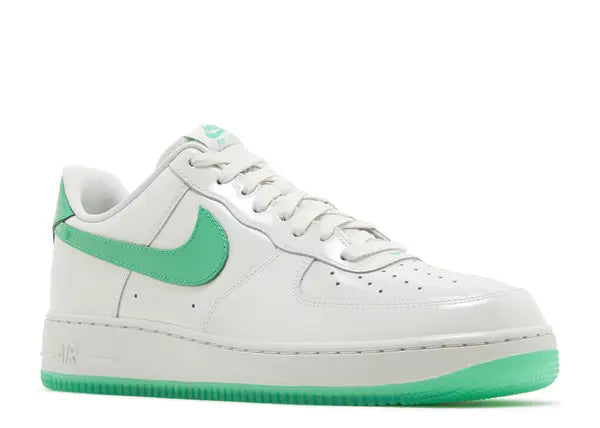 Nike Air Force 1 Low '07 Patent Platinum Tint Stadium Green Front