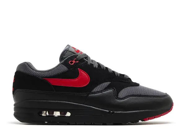 Nike Air Max 1 Essential Vamps Side