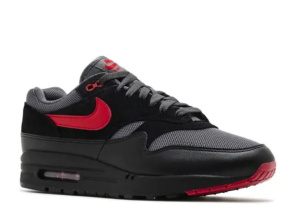 Nike Air Max 1 Essential Vamps Front