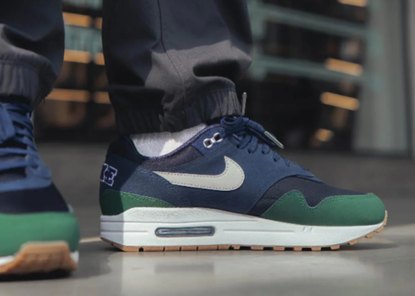 Nike Air Max 1 Gorge Green Outfit