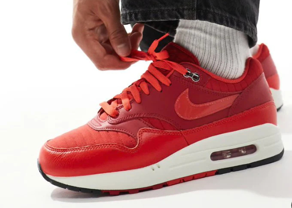 Nike Air Max 1 Gym Red Crimson Outfit