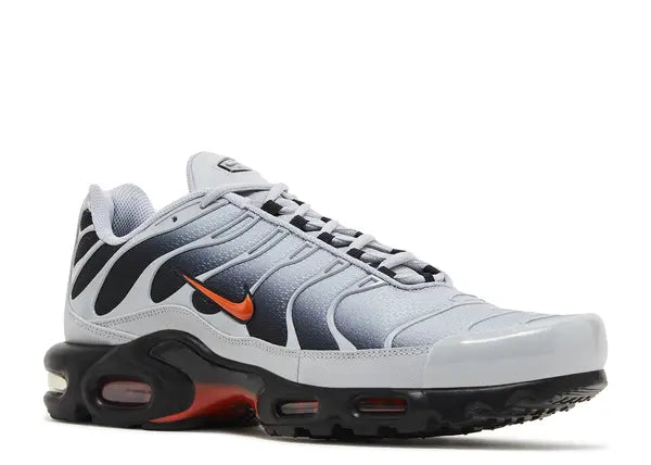 Nike Air Max Plus Wolf Grey Picante Red Front