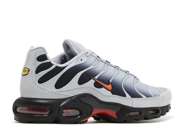 Nike Air Max Plus Wolf Grey Picante Red Back