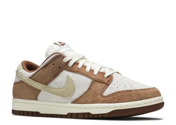 Nike Dunk Low Medium Curry Front