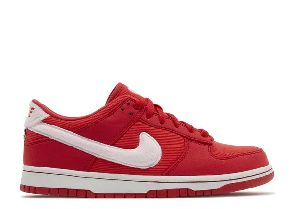 Nike Dunk Low Valentine's Day (2024) (GS) Side
