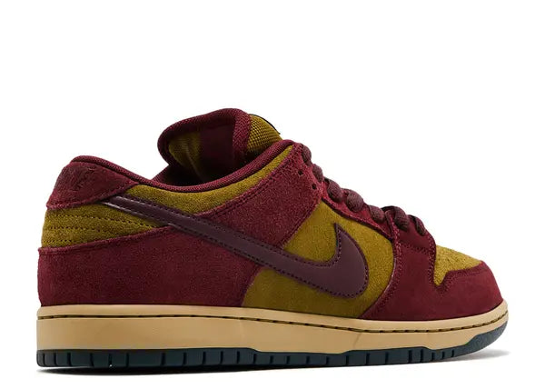Nike SB Dunk Low Dark Team Red Olive Flak Back