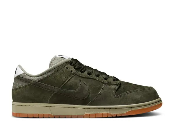 Nike SB Dunk Low Pro B Sequoia Side