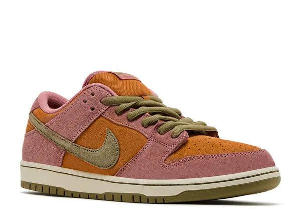 Nike SB Dunk Low Red Stardust Front