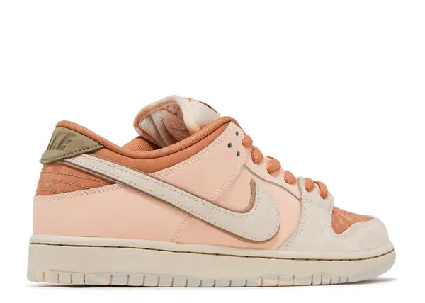 Nike SB Dunk Low Trocadéro Gardens Back