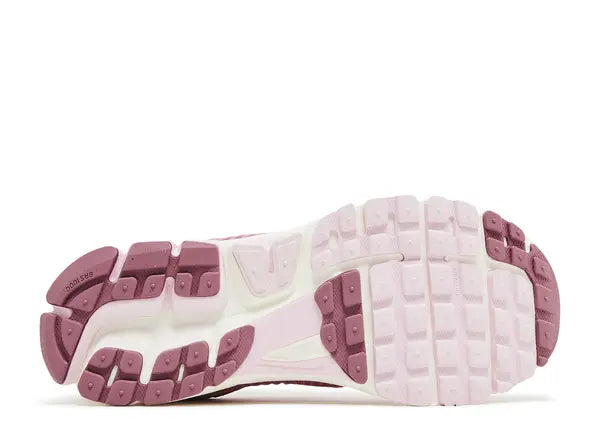 Nike Zoom Vomero 5 Elemental Pink Bottom