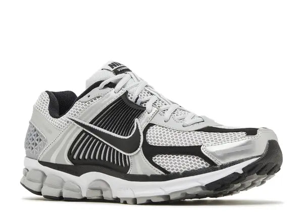 Nike Zoom Vomero 5 Metallic Silver Black Front