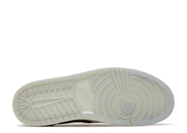 Jordan 1 Low OG Year Of The Dragon Bottom