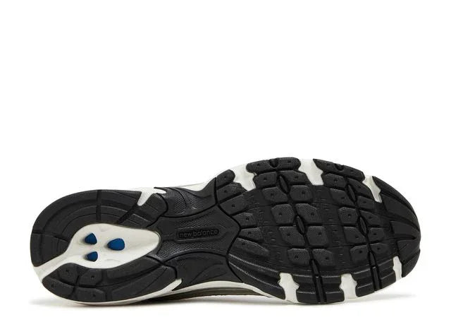 New Balance 530 Grey Matter Silver Metallic Bottom