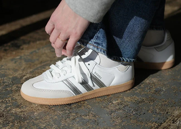 Adidas Samba OG White Silver Metallic Grey Outfit