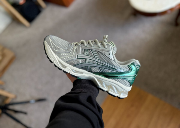 Asics Gel-Kayano 14 Dried Leaf Green Pure Silver Outfit