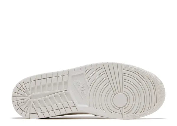 Jordan 1 Low Method of Make Sail Metallic Gold Bottom
