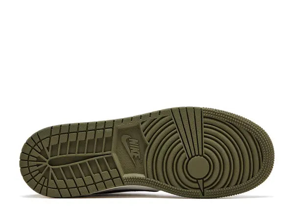 Jordan 1 Retro Low OG Medium Olive (GS) Bottom