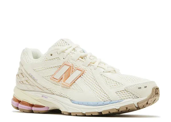 New Balance 1906R Pink Sugar Front