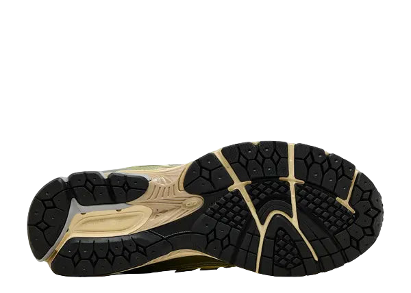 New Balance 1906R Yellow Parchment Bottom