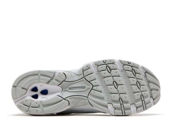 New Balance 530 Silver Metallic Polka Dots Bottom