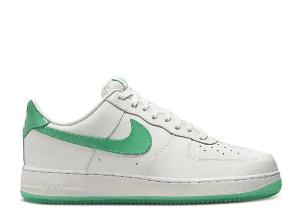 Nike Air Force 1 Low '07 Patent Platinum Tint Stadium Green Side