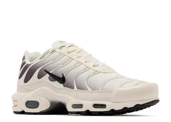 Nike Air Max Plus Light Orewood Brown Cave Stone Front