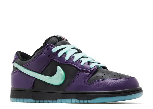 Nike Dunk Low LTD Wizard Front