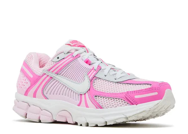 Nike Zoom Vomero 5 Hyper Pink Front