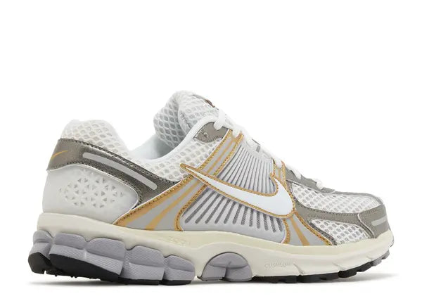 Nike Zoom Vomero 5 Platinum Tint Metallic Gold Back
