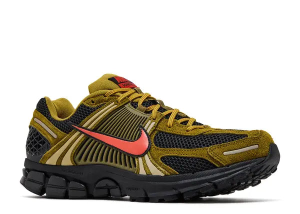 Nike Zoom Vomero 5 Premium Olive Flak Picante Red Front
