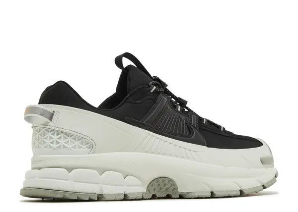 Nike Zoom Vomero 5 Roam Black Light Silver Back