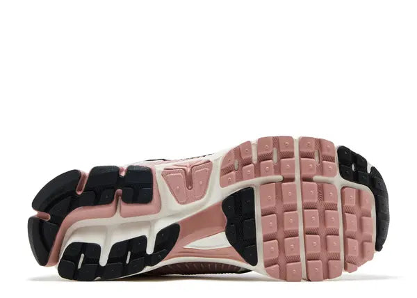 Nike Zoom Vomero 5 Sail Particle Pink Bottom
