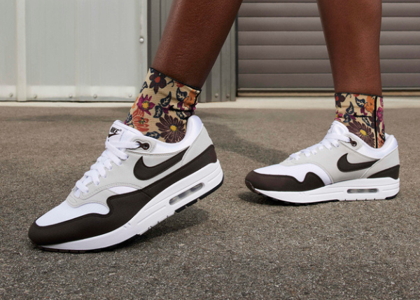 Nike AirMax1 ' 87 Baroque Brown Outfit
