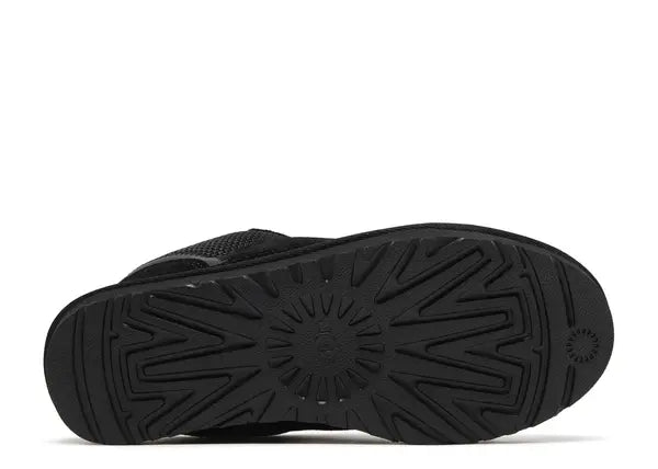 UGG Lowmel Black Bottom
