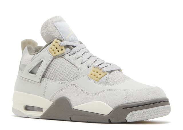 Jordan 4 Retro SE Craft Photon Dust Front