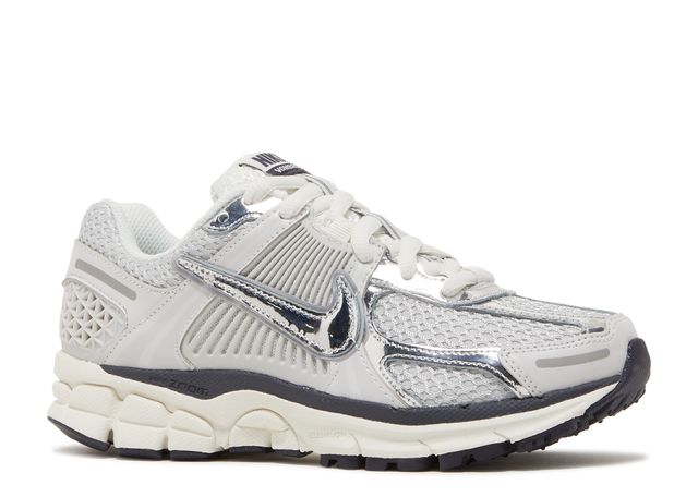 Nike Zoom Vomero 5 Photon Dust Metallic Silver Front